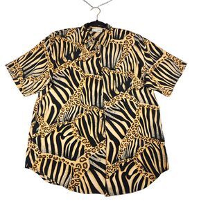 Vintage Le Caviar Womens Medium Blouse Animal Print Short Sleeve Slinky Flowy‎